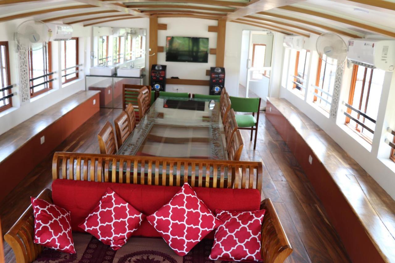 Friends Cruise, Nightstay Houseboat Alappuzha Exteriör bild